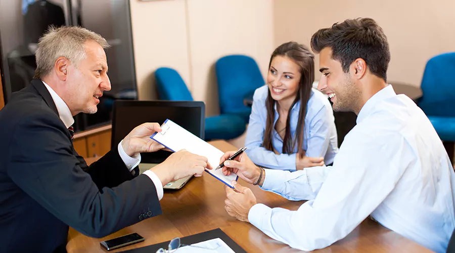 5 Advantages of Name Change After Marriage